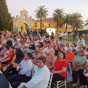 555498531_1219255996913492_8559088562160351033_n